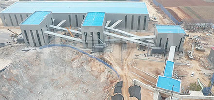 ɽ�|�u��ʯ�d���Q