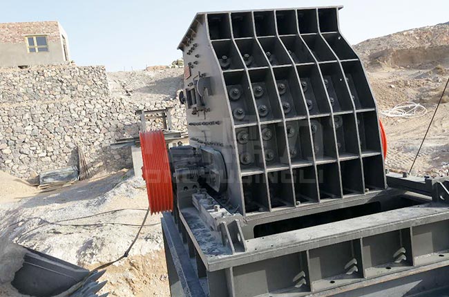 寧夏太陽山時產200噸花崗巖破碎生產線 寧夏太陽山時產200噸花崗巖破碎生產線