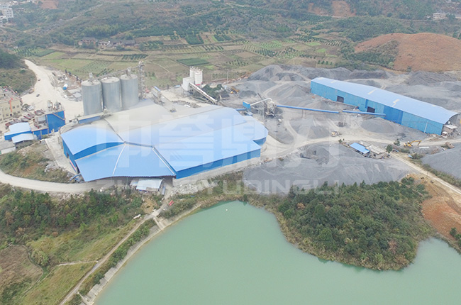 ����r���a��