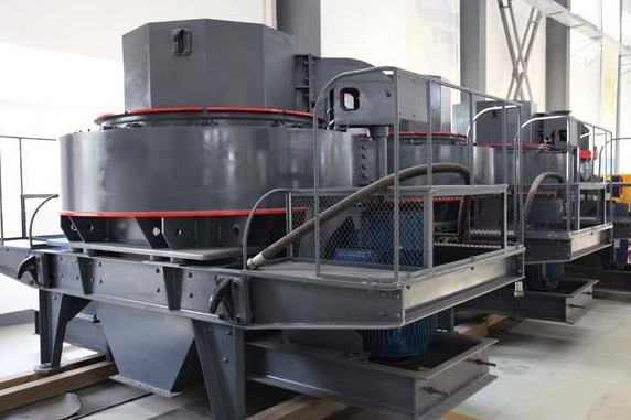 外的立軸沖擊式破碎機(VSI)破碎機的發展