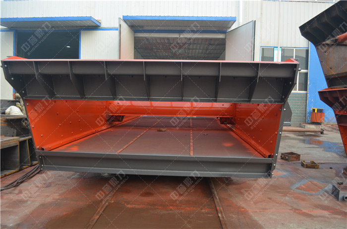 石料生產線振動篩簡介