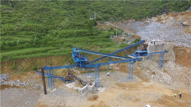 大型錘式破碎機設備運用于石料生產線得好評