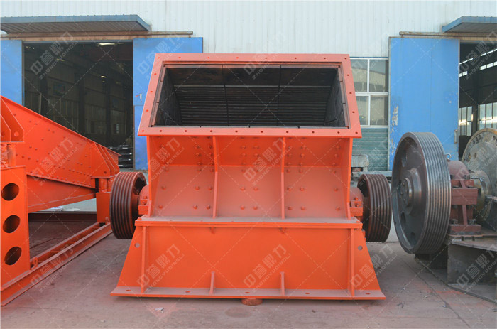 PC1012型錘式破碎機