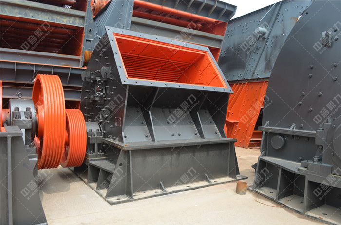 PC1220型錘式破碎機