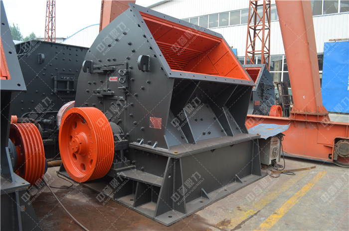 PC1220型錘式破碎機